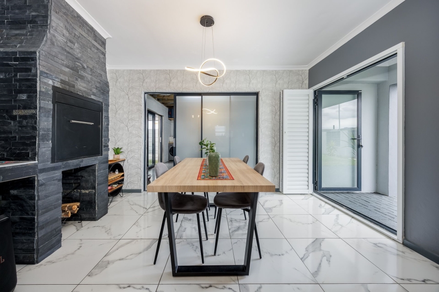 3 Bedroom Property for Sale in Annandale Western Cape